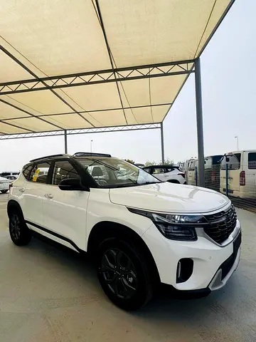 KIA SELTOS LUXURY EDITION DUAL TONE FOR SALE