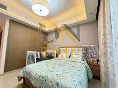 Prime location\Near all amenities\Main road\parking,gym,swimming pool,central gas