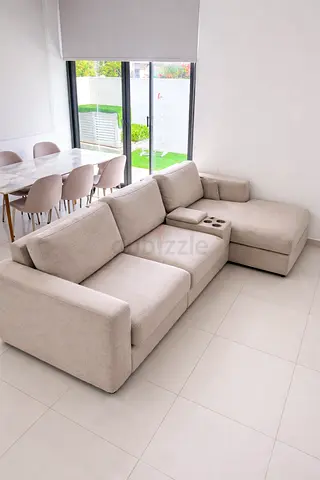 Light Beige L-Shaped Fabric Sofa with Chaise and Built-in Cup Holders/Bluetooth speakers