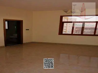 فرصة لاصحاب الاستثمارللبيع بنايه بالرميله سكني استثماري ارضي+3مساحه3600قدم موقع ممتاز مكونه من12شقه غرفتين وصاله4شقه غرفه وصاله و1 استوديو الدخل 208..