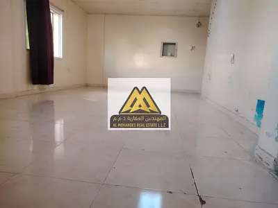 استوديو بمساحة كبيرة مع مطبخ منفصل في النعيمية 1 عجمان – موقع حيوي ومميز