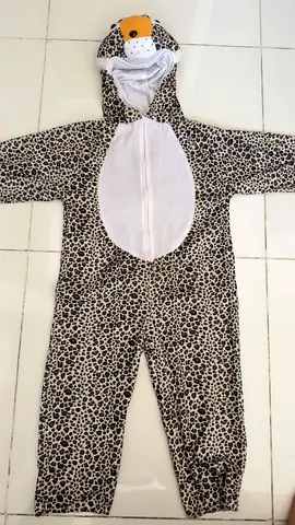 Baby leopard print onesie with hood for age group 3-5 years …..15 aed only