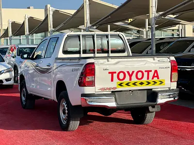 2019 Toyota HILUX photo 4