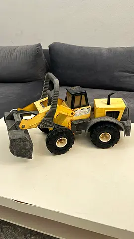 Toy truck