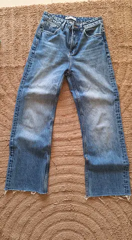 Zara Jeans Raw Hem medium wash baggy straight leg