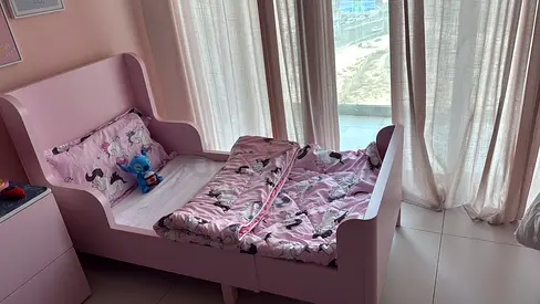 Pink toddler bed in very good condition