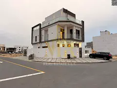 Corner villa, two floors and a roof, priced inclusive of registration and ownership fees, located on