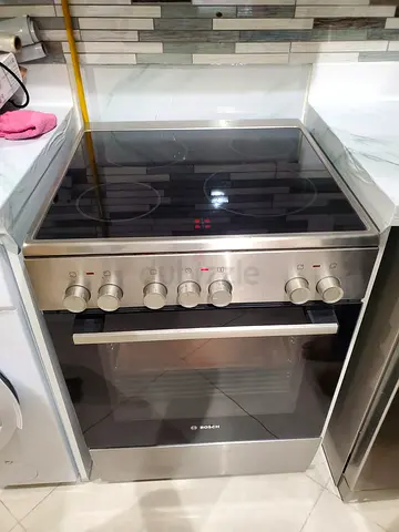 BOSCH 60×60 cm 4 Eyes Full Electric Ceramic Cooker Range