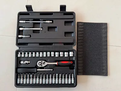 Socket Ratchet and Combination Wrench Set