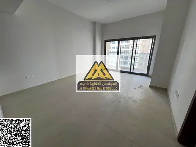 غرفة ماستر | بلكونه | مساحه واسعه | قريب من جميع الخدمات | تكيف | قريب من المدارس