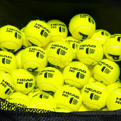 Padel balls