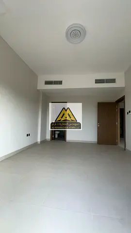 “استثمر الآن في كنتيا ريزيدنس – شقة غرفة ماستر وصالة مع تكييف مركزي، قسط شهري فقط 7,394 درهم لمدة 49 شهر!”