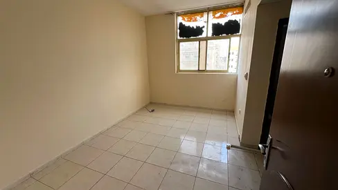🏠 للإيجار السنوي – استوديو مميز في الحميدية 1، عجمان  السعر: 17,000 درهم سنويًا - على 4 دفعات فقط الموقع: الحميدية 1 – بجوار محكمة عجمان