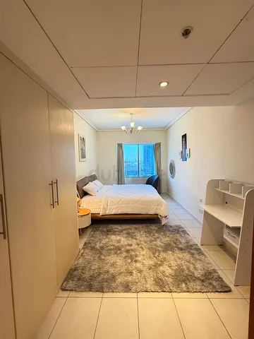 Stunning Full Sea Views - Master En-suite in sheikh zayed road