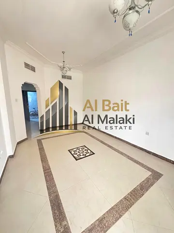 Family-Friendly 2-Bedroom Apartment with Large Spaces and Beautiful Balcony
