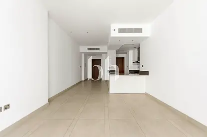 Corner Unit | Palm View | February