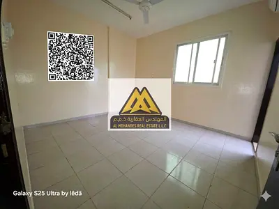 مساحة كبيرة جدا | تكييف اسبليت | صالة منفصلة بباب | موقع مميز بالقرب من جميع الخدمات وقريب من مخرج دبي وشرطه الحميدية