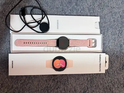 Samsung Galaxy Watch5 - Pink Gold, excellent condition, comes with charger and original box