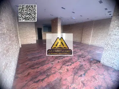 محل تجاري بمساحة كبيرة للإيجار في موقع استراتيجي بمنطقة النخيل قريب من كورنيش عجمان يتميز بحركة مستمرة ومناسب لمختلف الأنشطة التجارية
