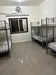 Executive bachelors Bed Space Available for Indian males