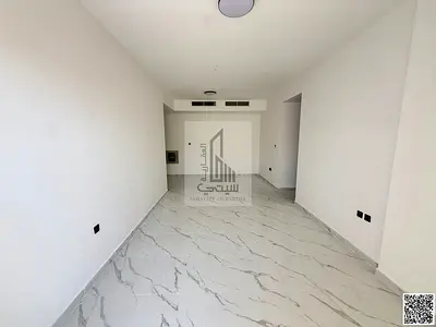 شقة مميزة للإيجار  أول ساكن في منطقة المويهات 1  2 غرفه   وصاله و2 حمام  ومطبخ وبلكونه  قريبه من جميع الخدمات والمخارج  الى  دبى والشارقه