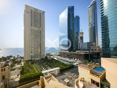 Sea Views | Vacant Soon | Lower Floor