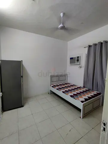 Family Room for Rent w/ Balcony