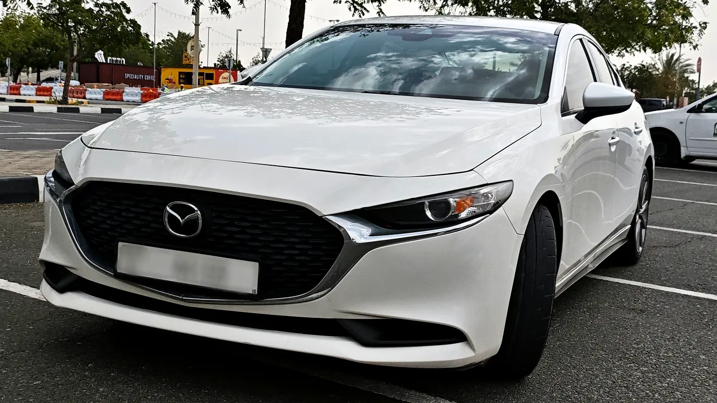 Mazda 3 2020 — photo 1 of 16