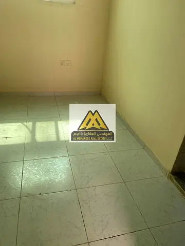 للايجار السنوي في الروضة 2 فرصة مميزة استوديو في موقع حيوي جداً بجوار ليالي بيروت وقريب من جميع الخدمات والمرافق الأساسية مما يجعله خيار مثالي للسكن