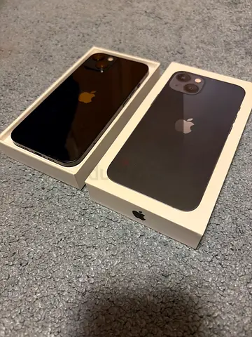 iPhone 13 128gb blue perfect condition