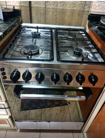 Cooking range for sale urgent-Relocate