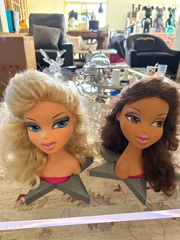 Two Bratz Dolls styling practice mannequin heads for hair  makeup