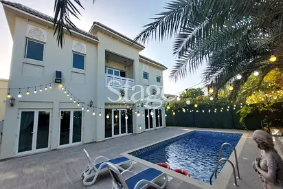 4BR Corner Villa + Private Pool Quortaj Al Furjan