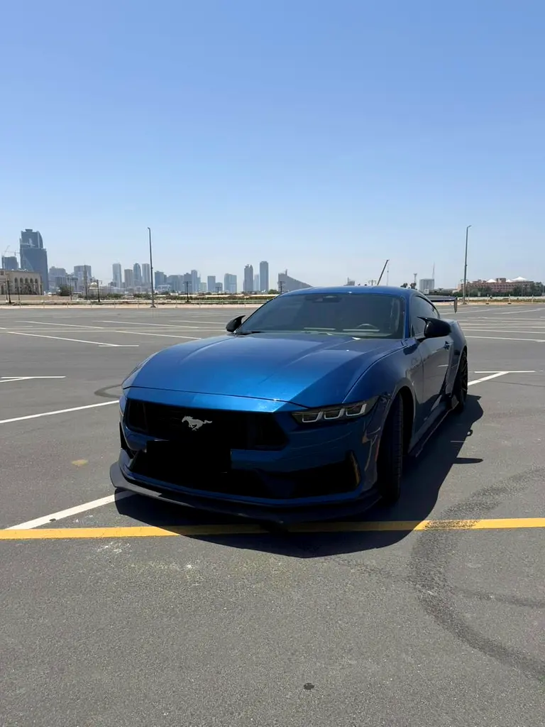 Ford Mustang 2024 — photo 1 of 13