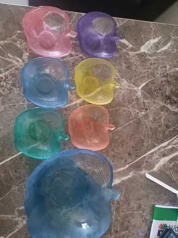 Set of 7 Apple-Shaped Plastic Serving Bowls (Various Colors)