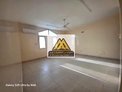 غرفتين وصاله شقه ممتازه مساحه كبيره سعر مناسب جدا موقع حيوي طوال اليوم