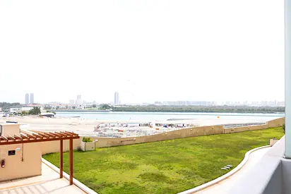 √ VACANT and Exclusive | Sea View | Big Balcony √