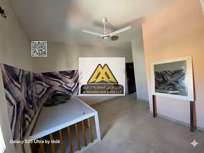 مساحة كبيرة جدا | مطبخ شبه منفصل | تكييف مركزي | موقع مميز بجوار جميع الخدمات | سهل المخرج للشارقة ودبي