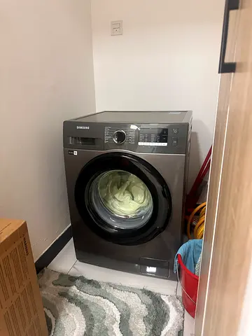 Samsung, 8KG Front Load Washer, Silver washing machine , Excellent Condition