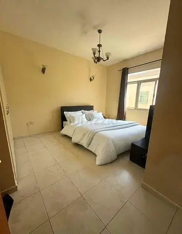 Large ensuite room for rent