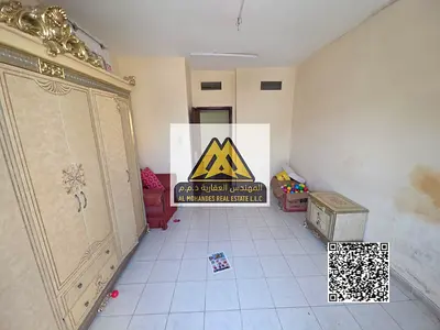 شقة مميزة بمساحة كبيرة وإطلالة مفتوحة في موقع حيوي قريب من جميع الخدمات والمواصلات