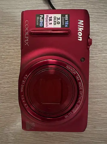 RARE RED Nikon Coolpix S9400 - Vintage Digicam (OLED Screen / Y2K Aesthetic)