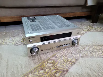 Pioneer 6.1ch AVR Amplifier in working condition(120 watts, 8 ohms per channel)