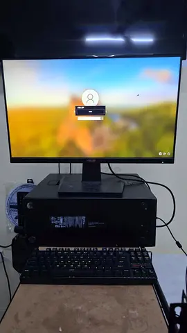 HP Workstation Z240 E3-1225 V5 With LCD 27 inch Asus Gaming Monitor