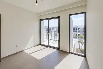 Single Row | Middle Unit | Vacant on 31 May