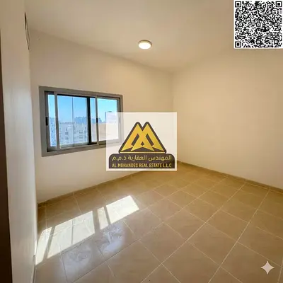 موقع مميز في النعيمية 1 الصناعية امام اسواق الامارات | صالة منفصلة | سهل المخرج للشارقة ودبي