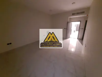 غرفة وصالة _  بلكونة بإطلالة _ مساحات كبيره ممتازه _ سهله الوصول الي الشارقه ودبي