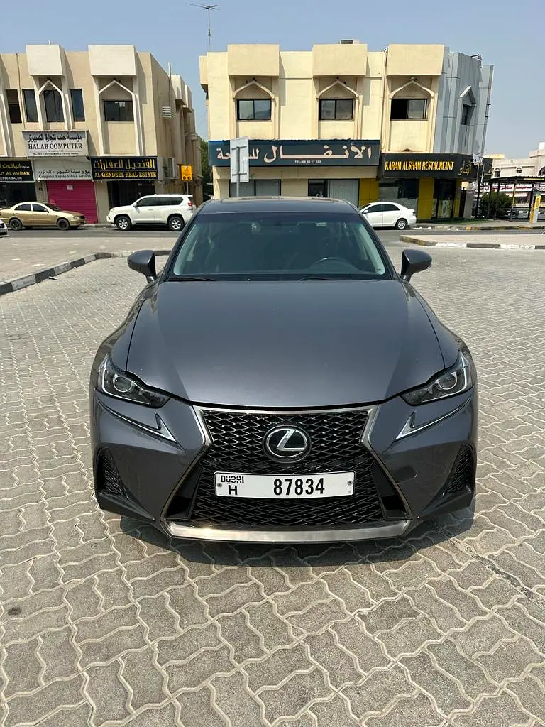 Lexus IS-Series 2014 — photo 1 of 4