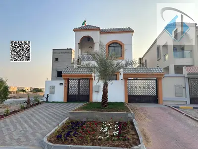 فيلا فاخره موقع فريد والسعر مميز شامل المياه والكهرباء والتكييف المركزي بادر بالاتصال للمعاينة والحجز