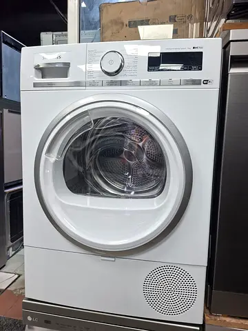 Siemens iQ700 latest model 9 kg dryer